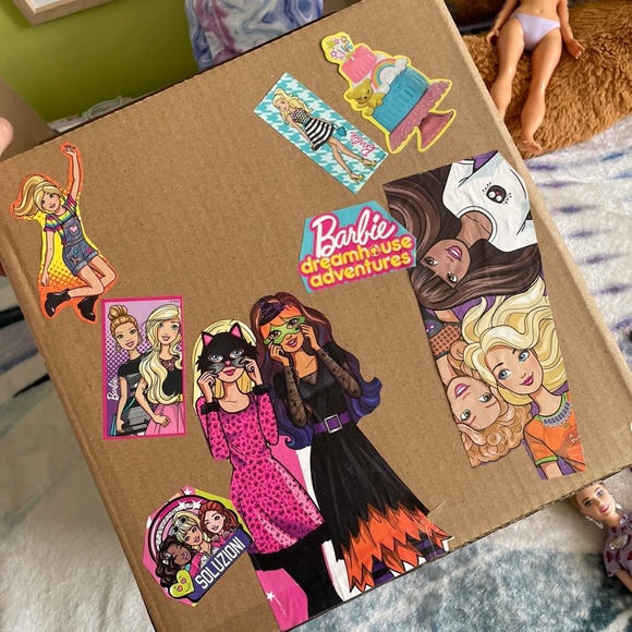 SALE! Mystery Box! 10 Barbies Lot with Horse Car and Animals! - Picture 10 of 11